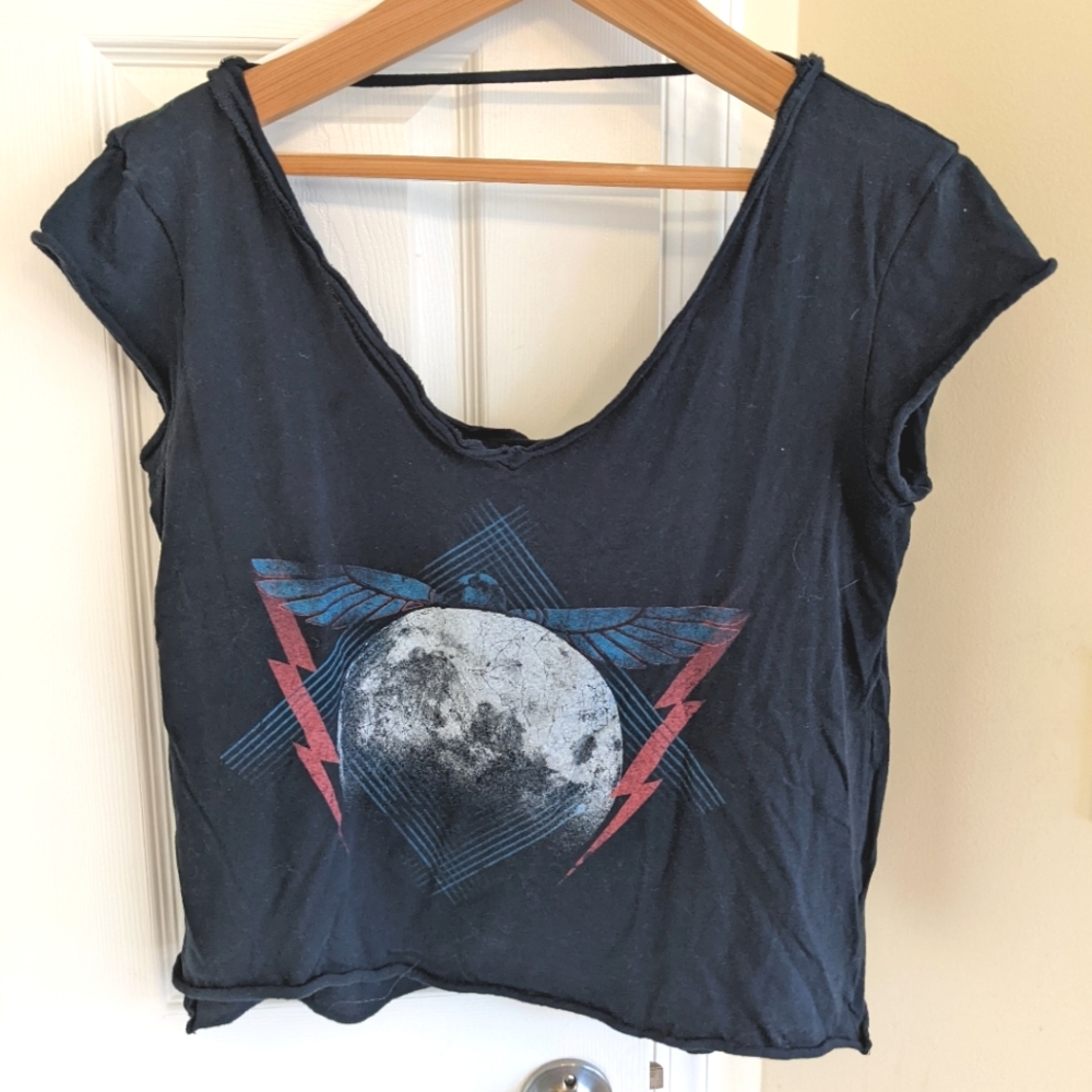 Black crop top